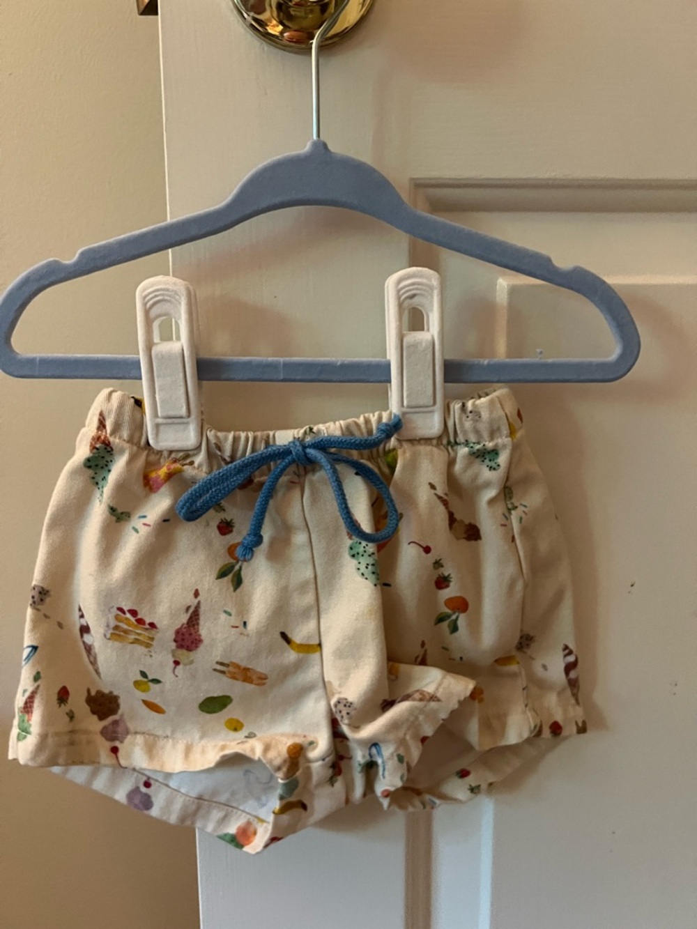 Oso & Me Cream Bingo Shorts with Blue Drawstring and Multicolor Print Ice Cream
